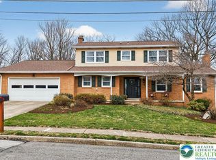 126 Hillcrest Dr S, Macungie, PA 18062