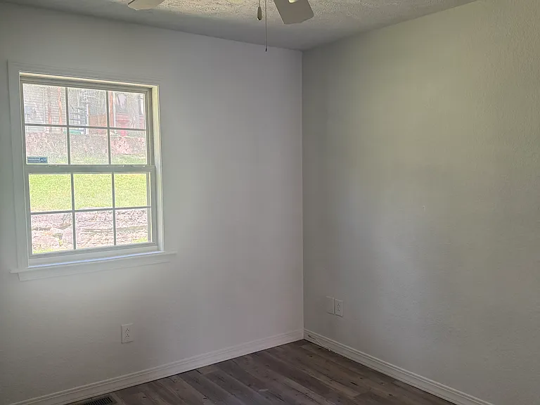 19 Oak Creek Cir — Photo 33