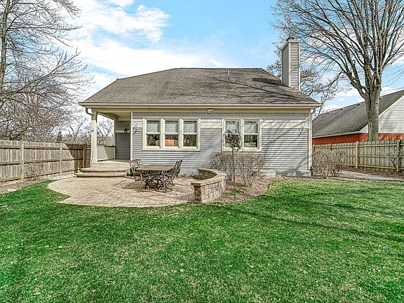 3rd image of 21616 W Sylvan Dr