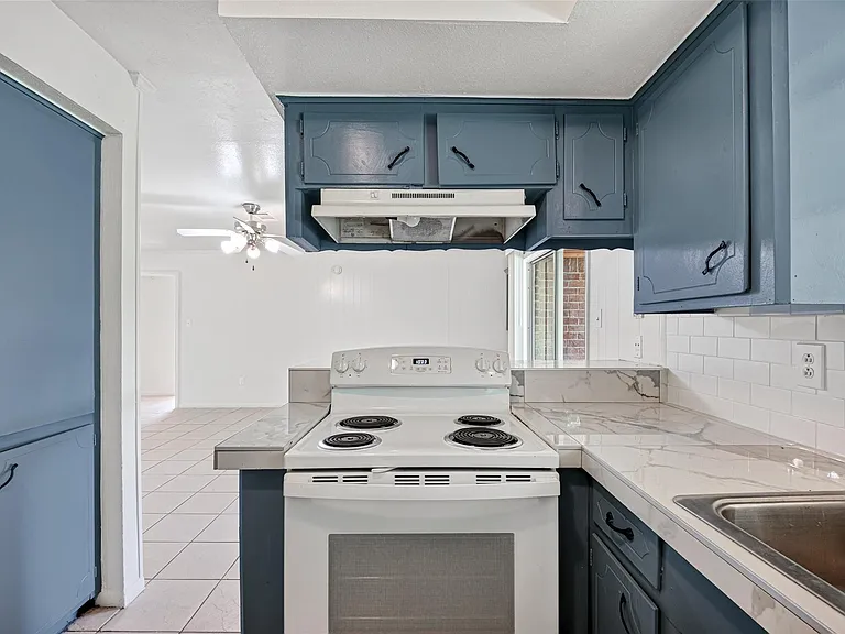 5010 Shilo Dr — Photo 8