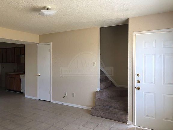 4th image of 1405 Bundrant Dr APT C