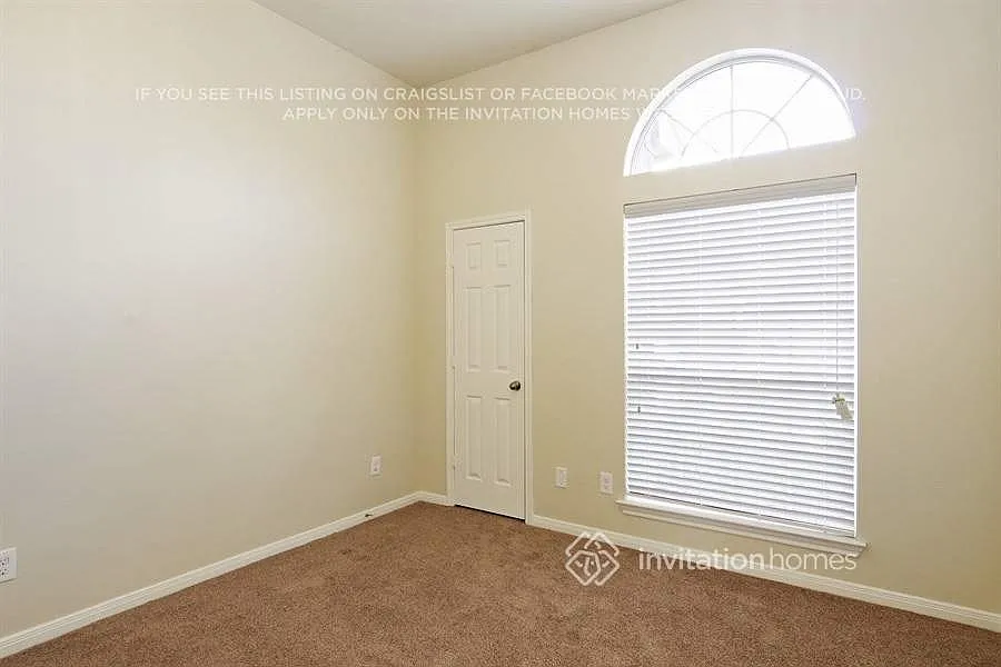 129 Rodeo Dr Manvel, TX 77578 — Photo 3