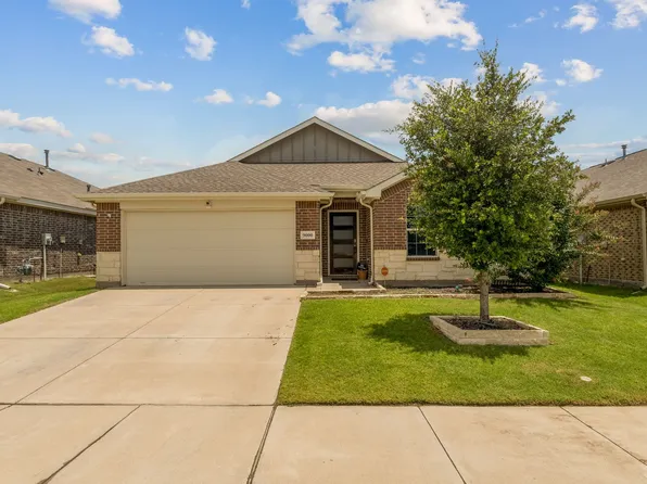 9000 Dameron Dr, Fort Worth, TX 76131