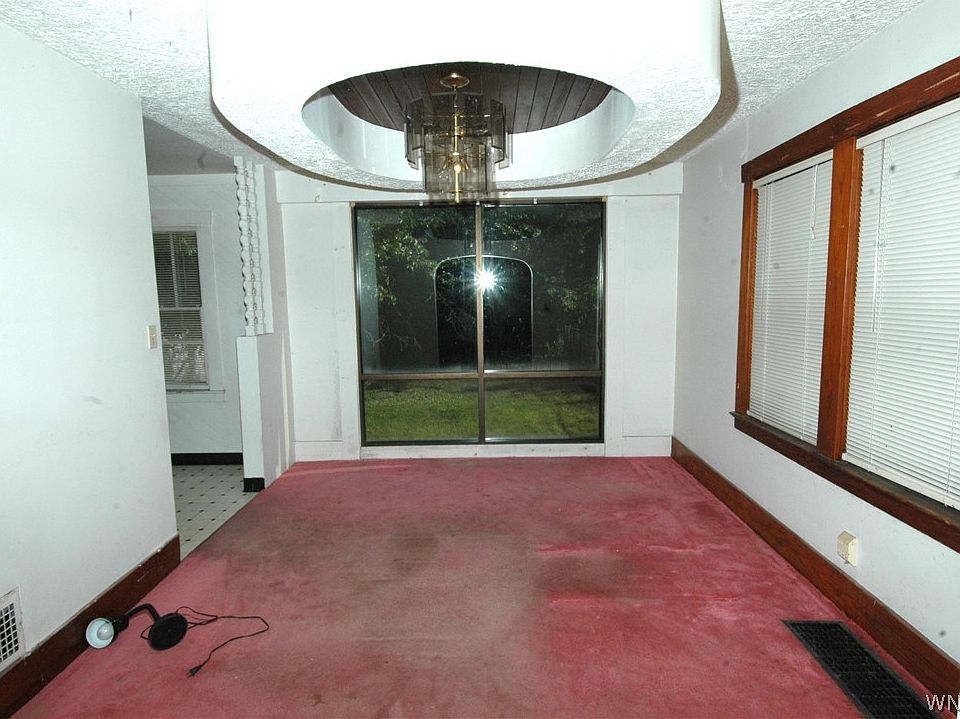1st image of 8 Denio St