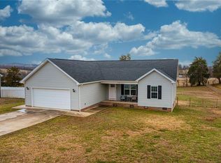 178 Stable Brook Ln, Taylorsville, NC 28681