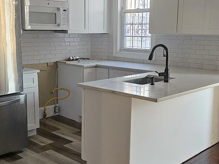5424 Euclid St — Photo 3