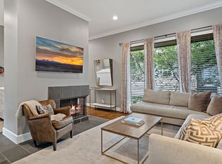 3606 Routh St APT B, Dallas, TX 75219