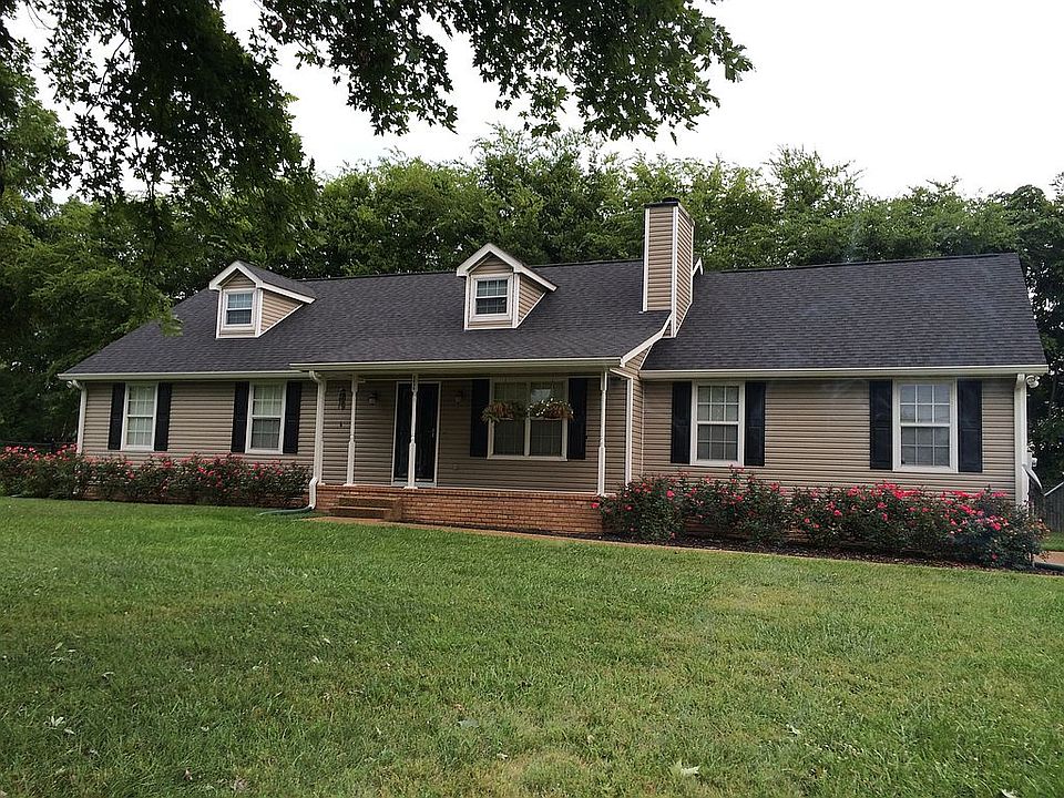 1st image of 2830 Windy Way