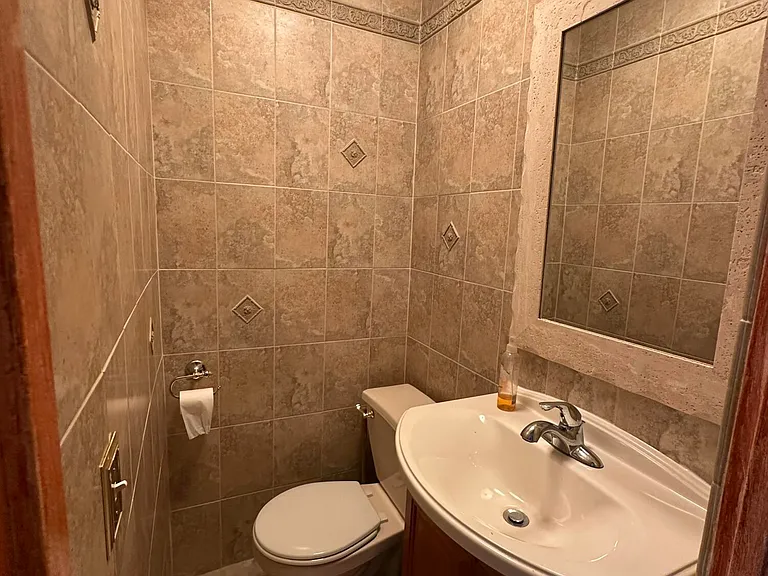 32 Amador St — Photo 6