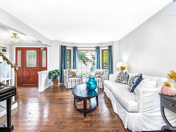 4th image of 3055 Cedarbrook Rd