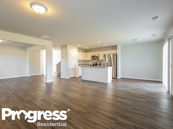 4th image of 418 Pollyanna Dr
