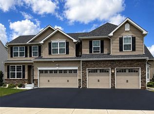 973 Spring White Dr, Breinigsville, PA 18031
