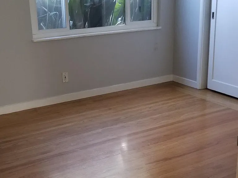 196 Orange St — Photo 13