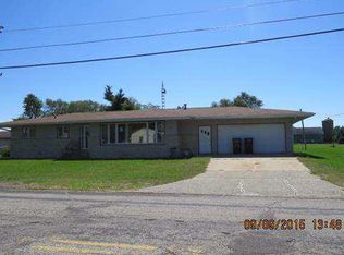 24 4th St, Montello, WI 53949