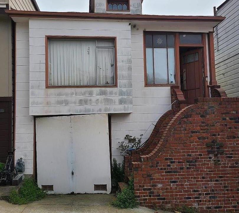 2nd image of 581 Laidley St