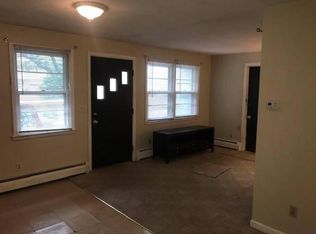 172 King Philip Dr, West Hartford, CT 06117