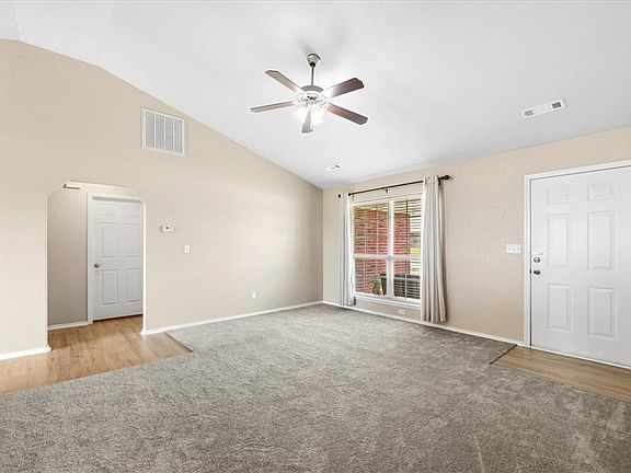 5th image of 2301 Bunker Ln