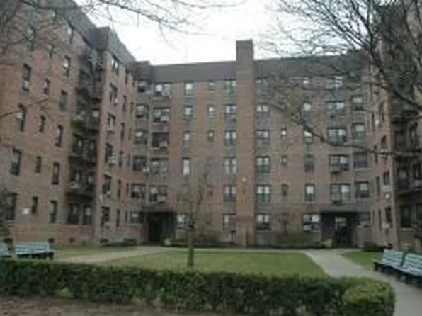 2240 Burnett Street image 1 of 6