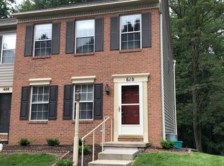 610 Rockwood Dr, Elizabethtown, PA 17022