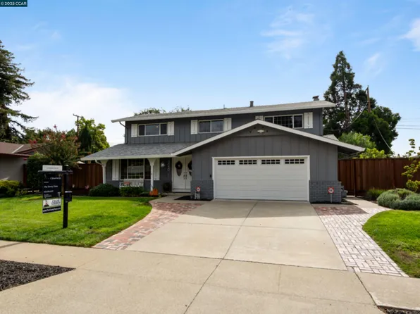 3050 Barrymore Dr, Concord, CA 94518
