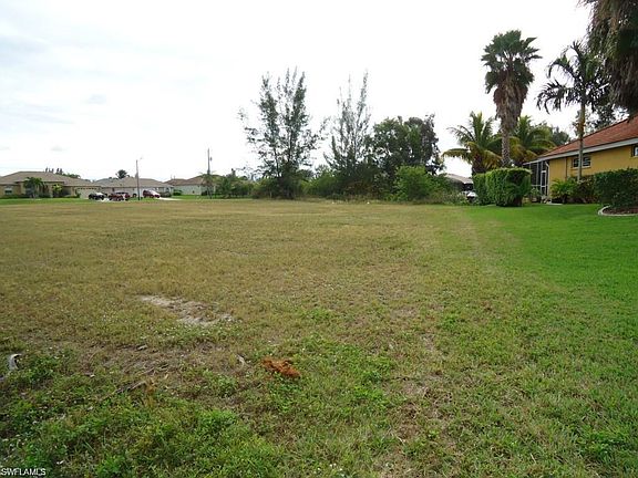 3rd image of 1928 Beach Pkwy W