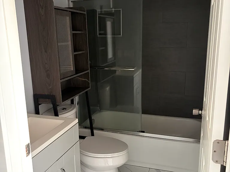8216 Encino Ave — Photo 5