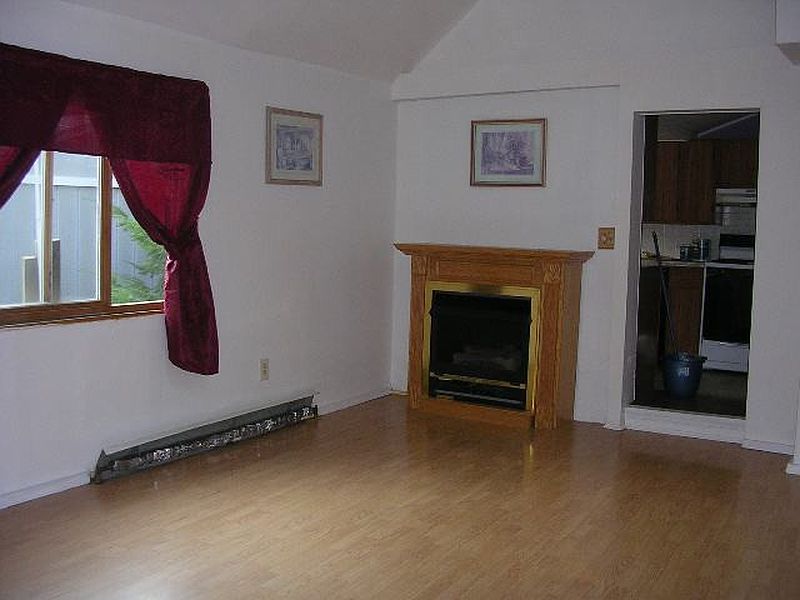 2nd image of 317 RIVER BEND Road