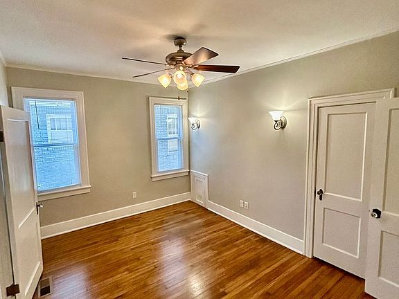4th image of 536-538 E 49th St #536
