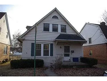345 Washington St photo 1