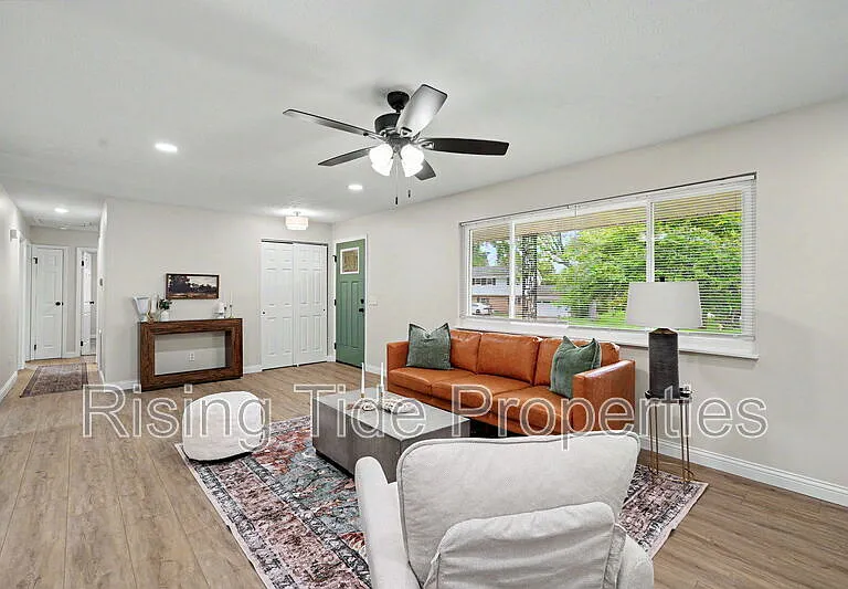 2569 Richmar Dr — Photo 18