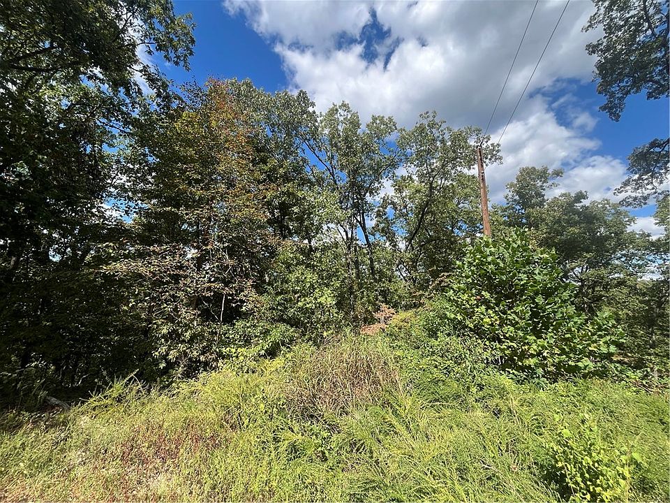 1st image of Carew Ln #23