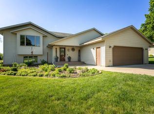 4701 Country Shrs SW, Alexandria, MN 56308