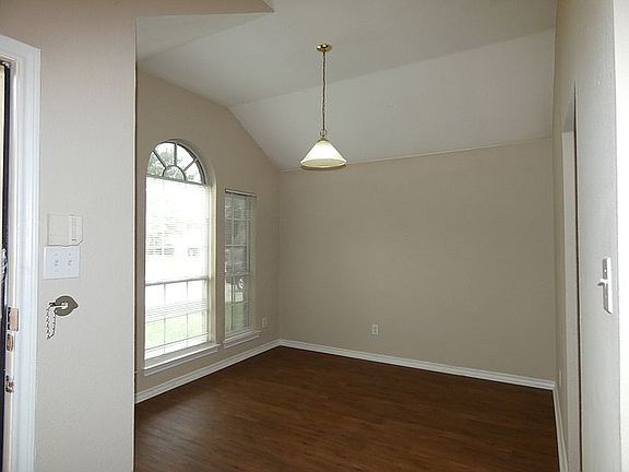 2nd image of 644 Babbling Brook Dr