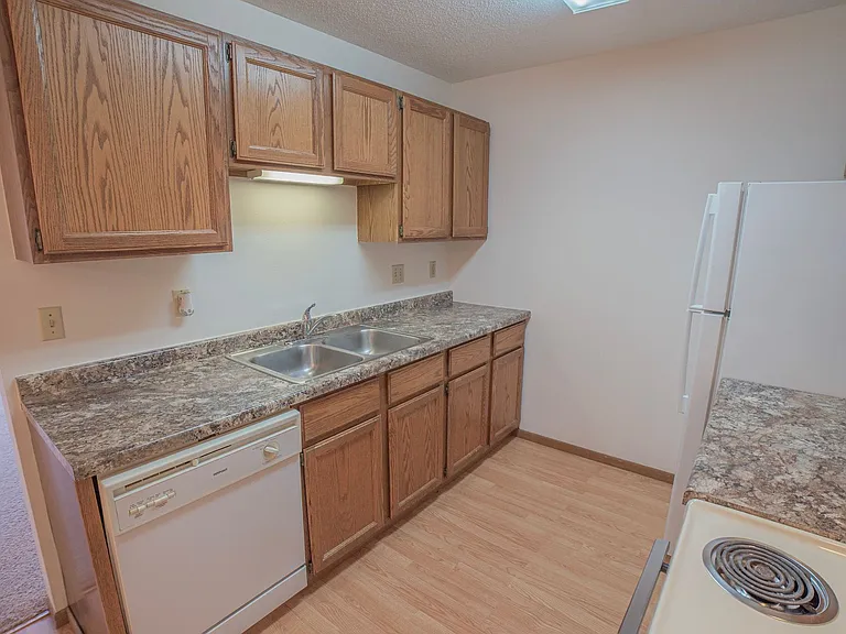 Citi Park Apartments — Photo 26