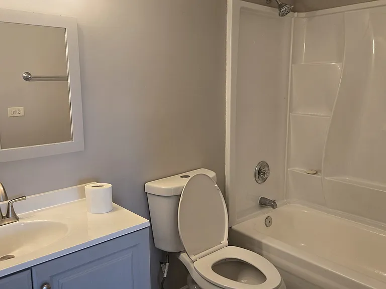 1688 Queensbury Cir #0 — Photo 18