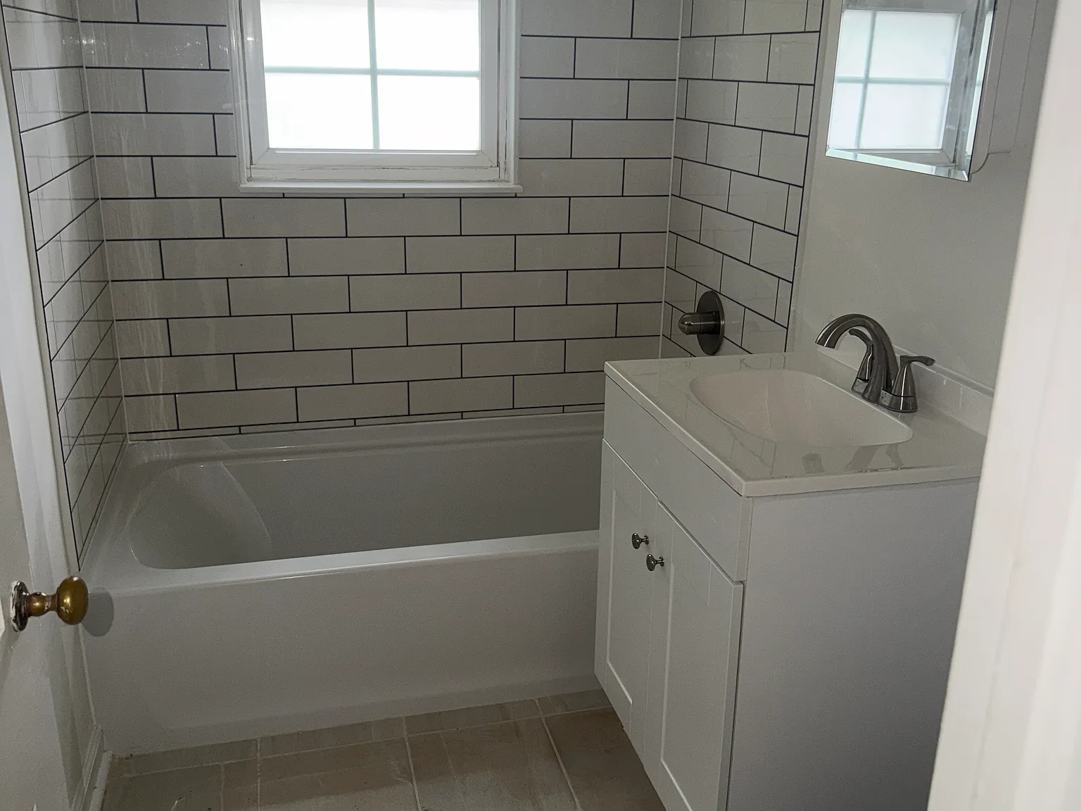 2 bed, 717 sqft, $1,595 — Photo 2