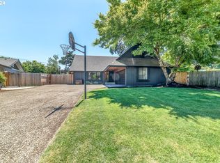 2786 Elysium Ave, Eugene, OR 97401