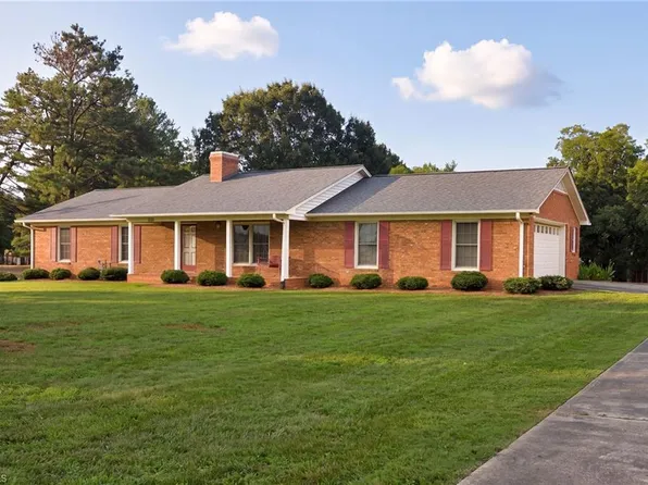773 Becky Hill Rd, Lexington, NC 27295
