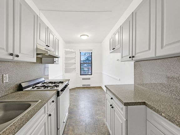 5th image of 515 Avenue I APT 5F