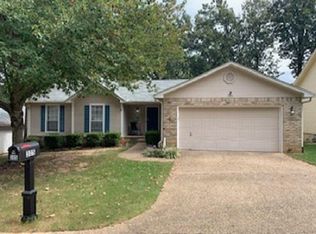 305 Shadow View Dr, Little Rock, AR 72211