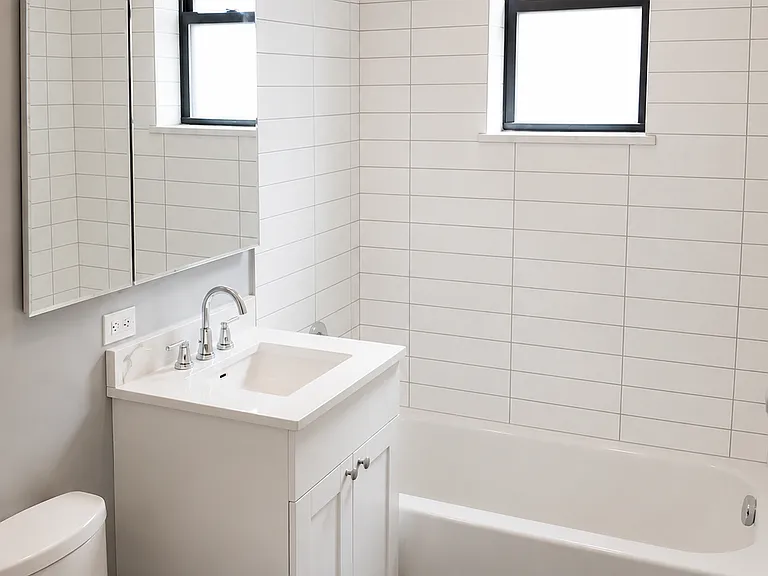 14-42 31st Dr #1B — Photo 4