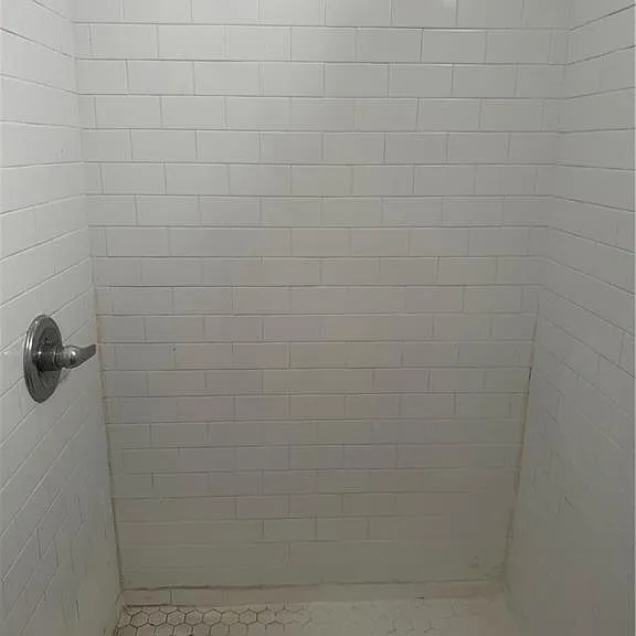 2116 Flatbush Ave — Photo 2