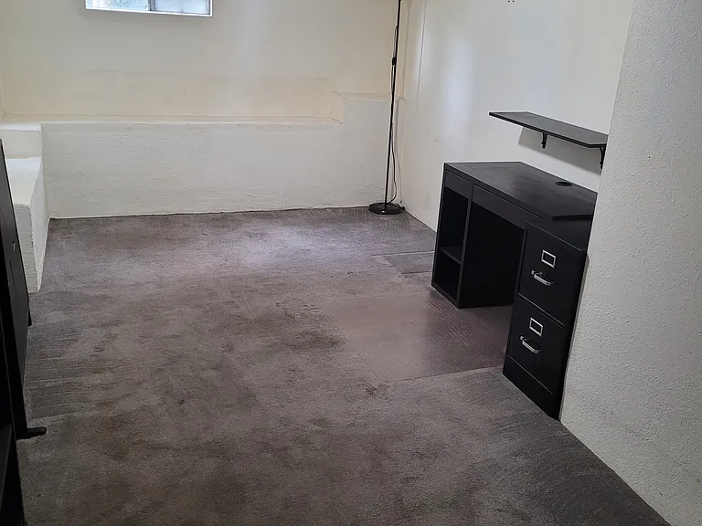 1227 Oak Grove Dr #1 — Photo 7