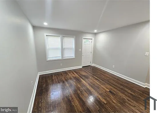 2 bed, $1,325 — Photo 2