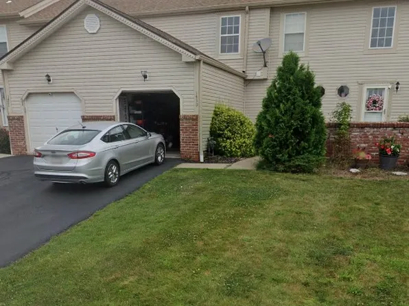 1433 Yorktown Dr, Lawrence, PA 15055