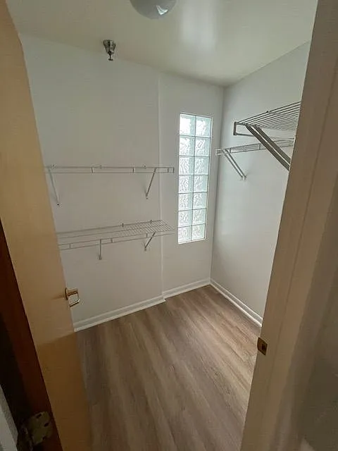1 bed, 1.0 bath, 550 sqft, $1,500 — Photo 2