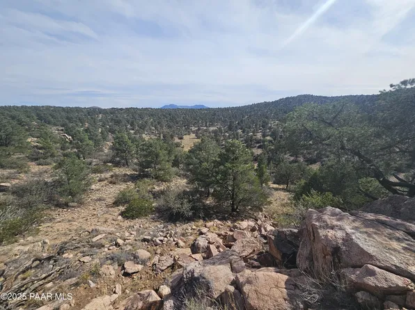 6001 W Dillon Wash Rd, Prescott, AZ 86305