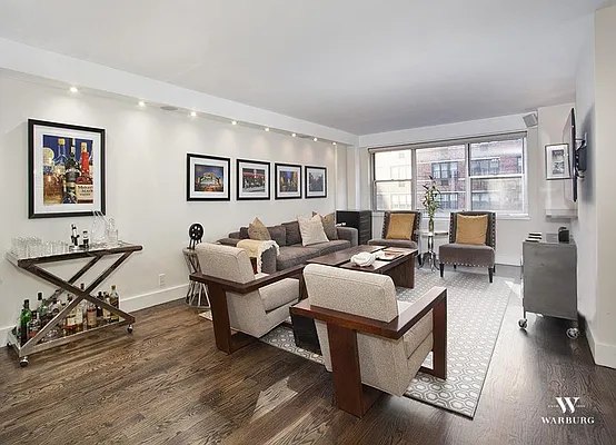 Sold by Warburg | media 25