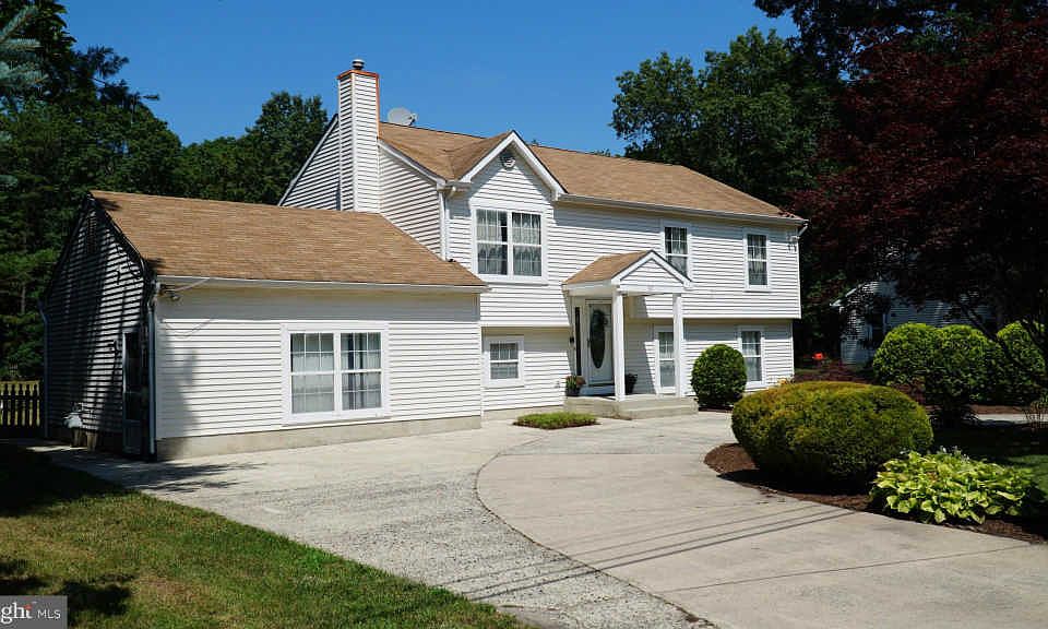 1st image of 311 E Magnolia Ave
