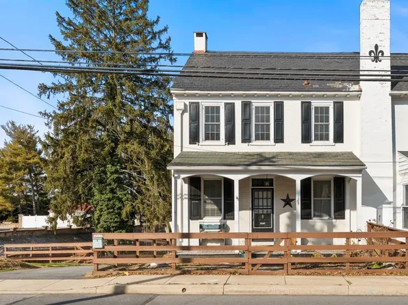 123 Manor Ave, Millersville, PA 17551